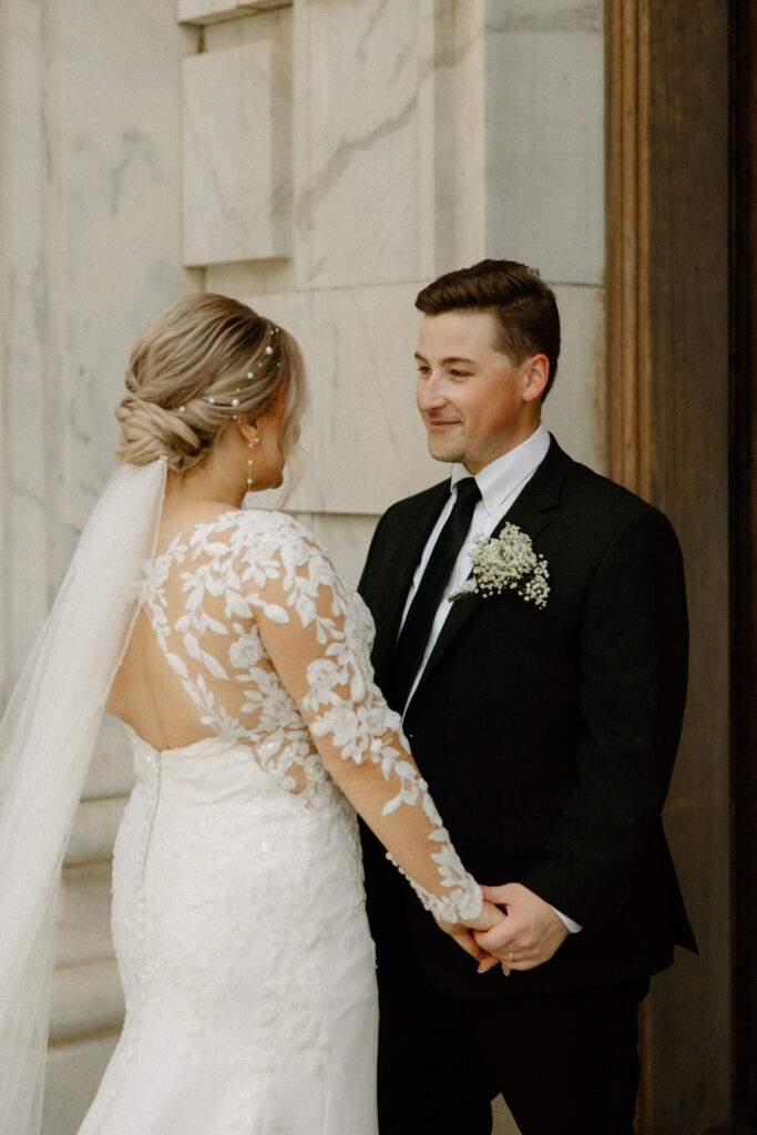 bride and groom portraits for elegant wedding in tampa