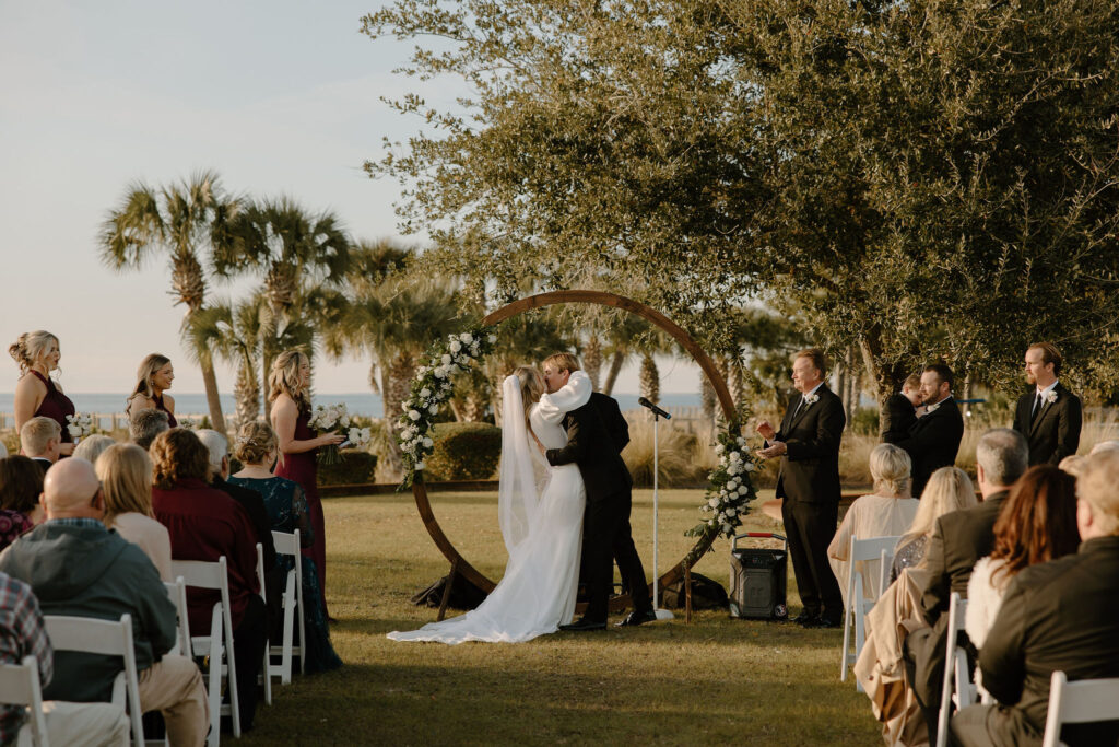 outdoor wedding ceremony in florida